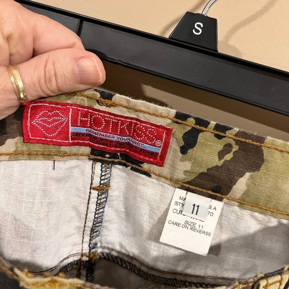 HOT KISS Camo Mini Skirt with Raw Hem Size 11 Retro Y2K Grunge - Picture 3 of 12